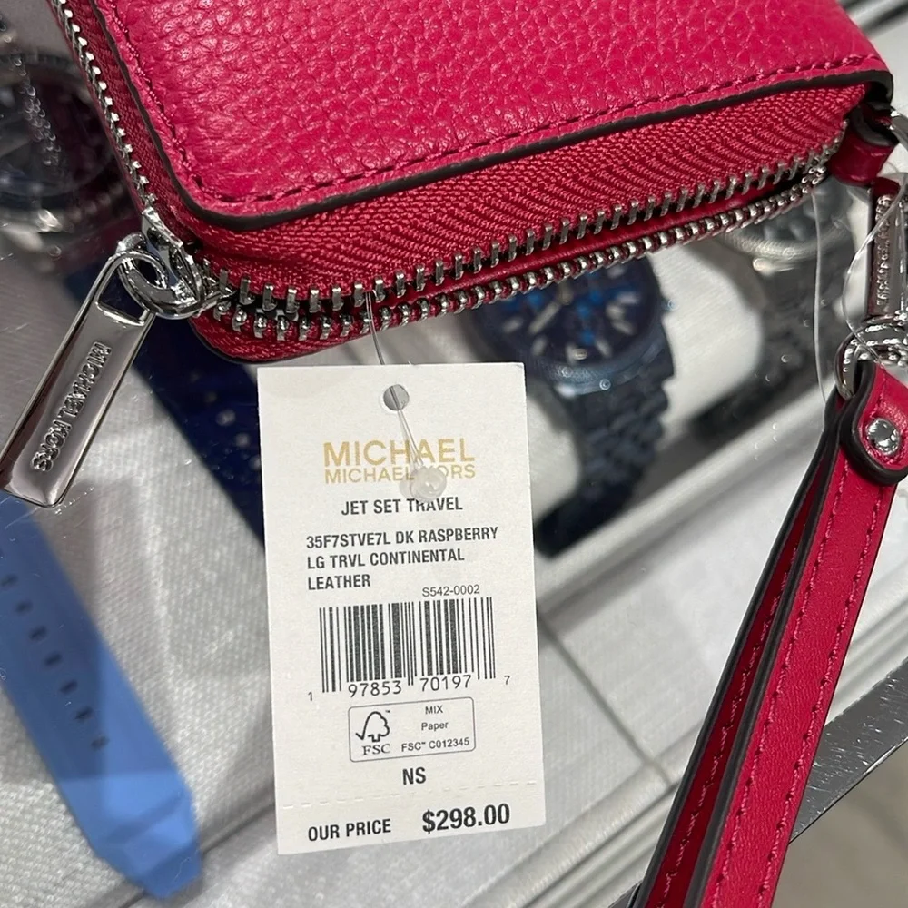 MICHAEL KORS Large Pebbled Leather Continental Wallet Phone Holder Wristlet  NWT